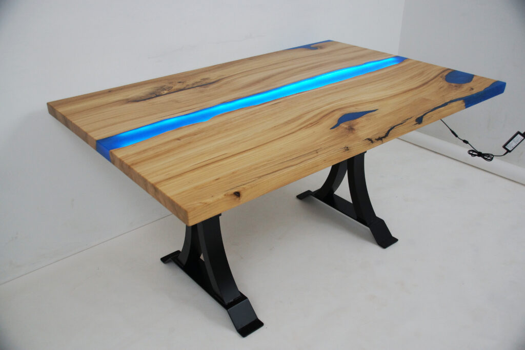 http://Blue%20Epoxy%20&%20LED%20Dining%20Table%205