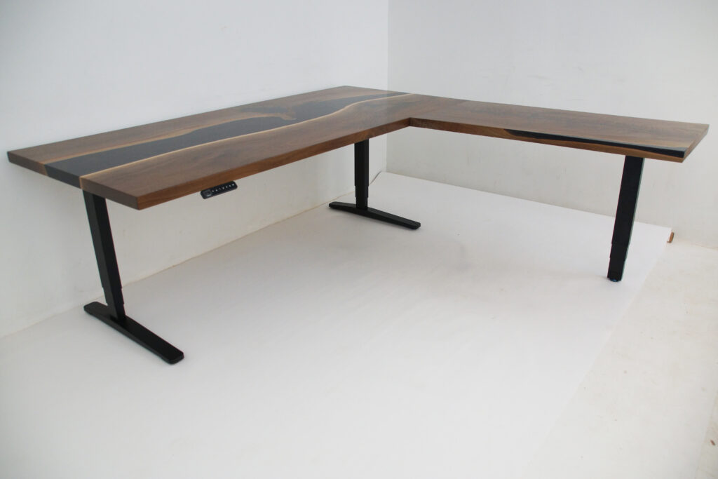 http://Standing%20L%20Shaped%20Desk%20With%20Adjustable%20Base%201759%2020