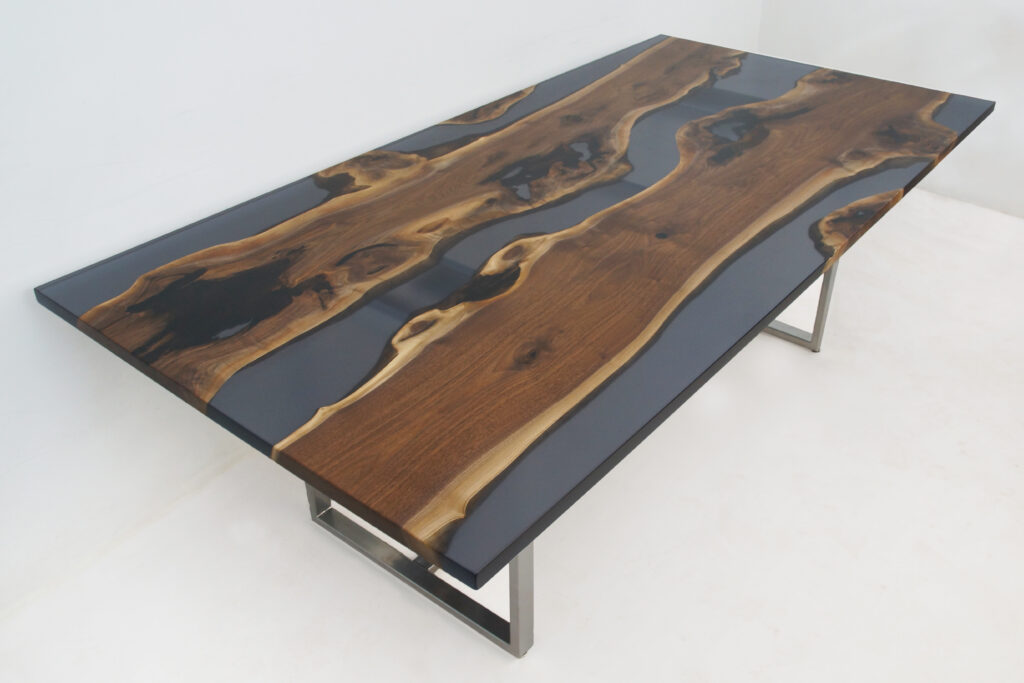 http://Translucent%20Black%20Epoxy%20Dining%20Table%201850
