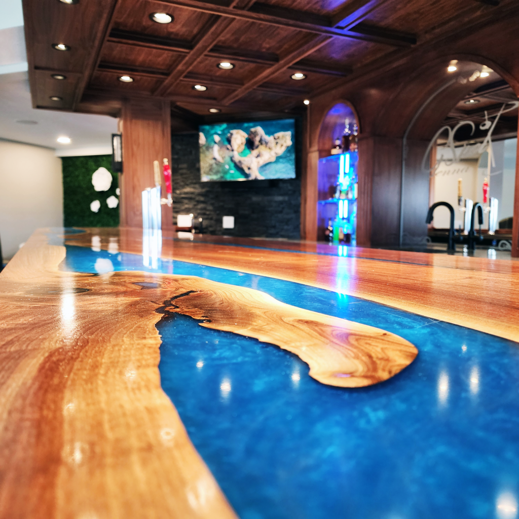 http://LED%20Lit%20Custom%20River%20Countertops%2021