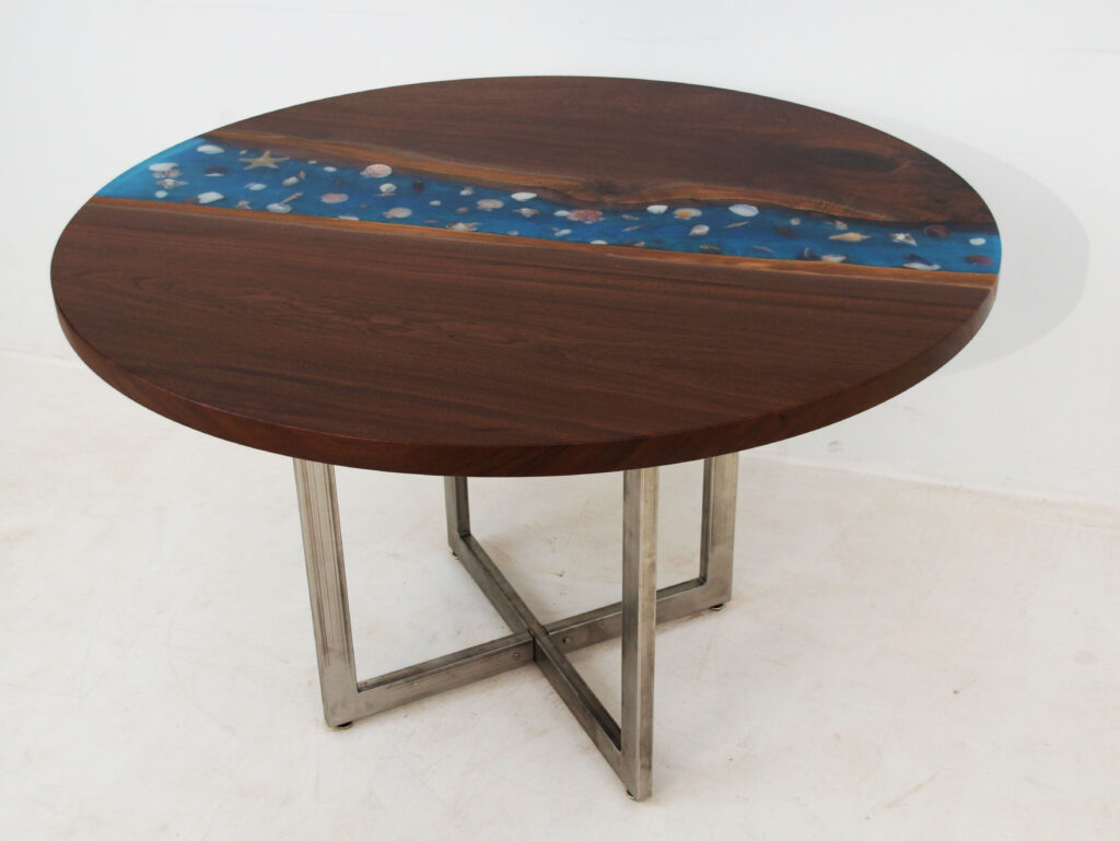 http://LED%20Seashell%20Kitchen%20Table%201